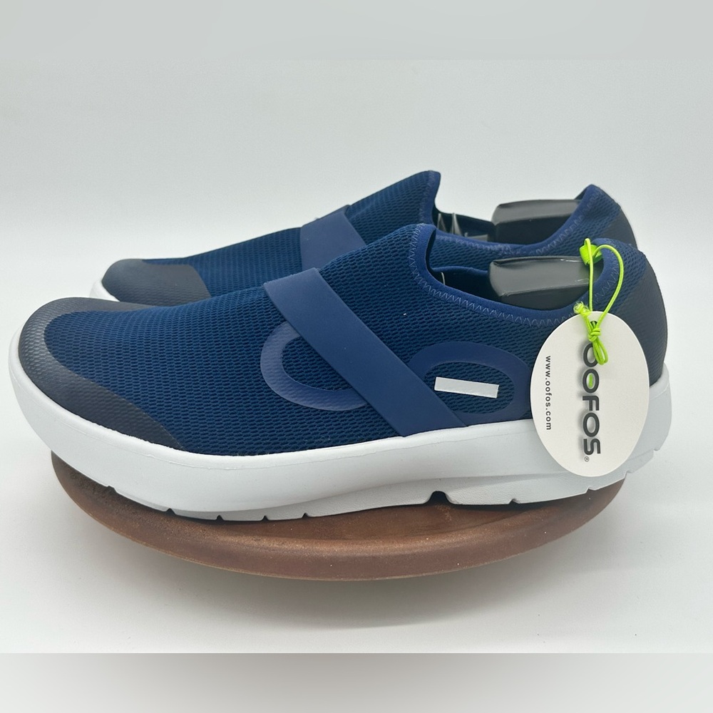 OOFOS OOmg Mesh Low Men’s Trainer Navy/White Slip‑On Comfort Recovery Size 12.5